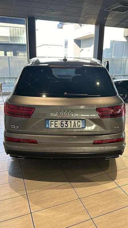 Usata Audi Q7 Business 272 CV (200 kW) 2016 SUV