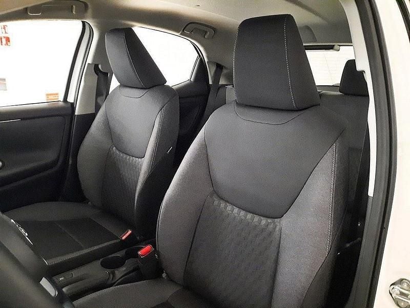 Usata Toyota Yaris Hybrid Active 92 CV (67 kW) 2022 Bianco Berlina