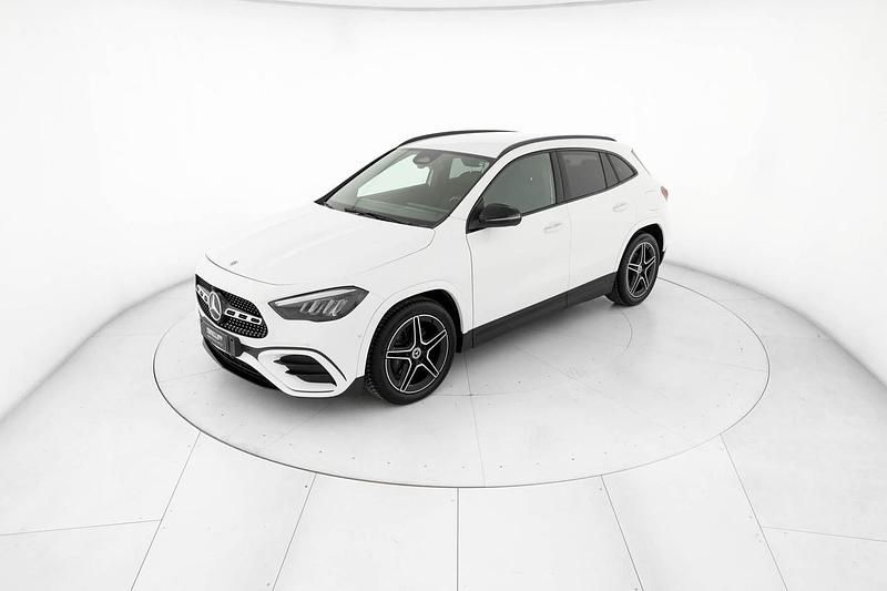 Usata Mercedes GLA200 Advanced Plus 150 CV (110 kW) 2023 Bianco SUV