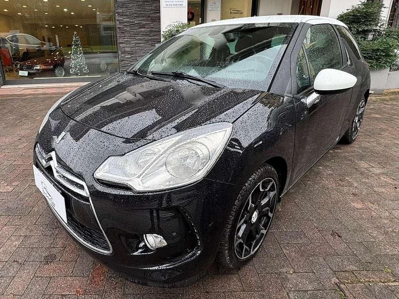 Nero Usata 2011 Citroën DS3 Berlina | 4250 € (Buon prezzo) - Immagine 1/4
