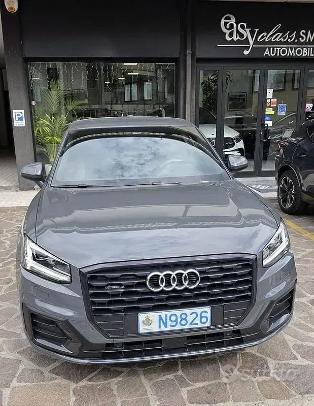 Usata Audi Q2 S-Line 190 CV (139 kW) 2017 Grigio SUV