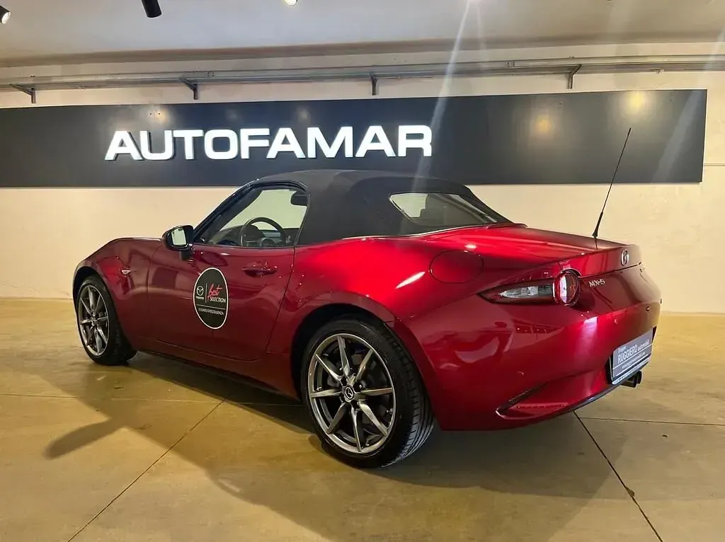 Usata Mazda MX5 184 CV (135 kW) 2023 Soul red crystal Cabrio