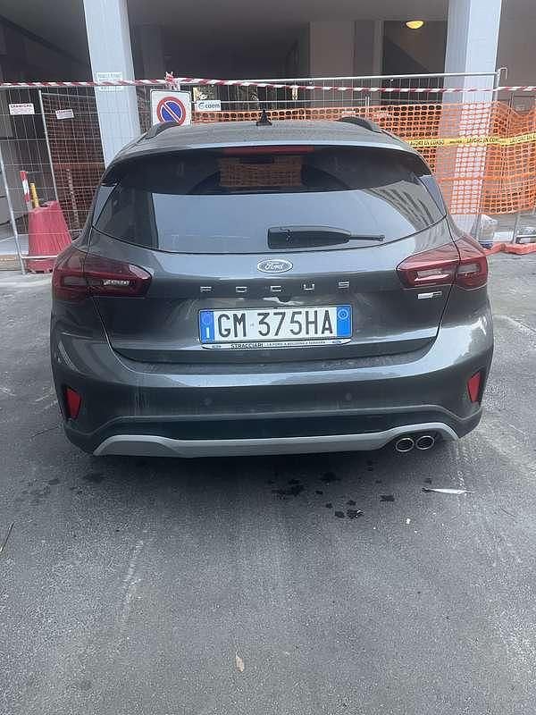 Usata Ford Focus ST-Line 125 CV (91 kW) 2023 Grigio Berlina