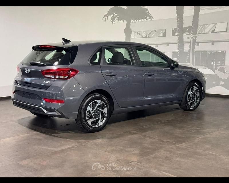 Nuova Hyundai i30 99 CV (72 kW) 2026 Gray Berlina