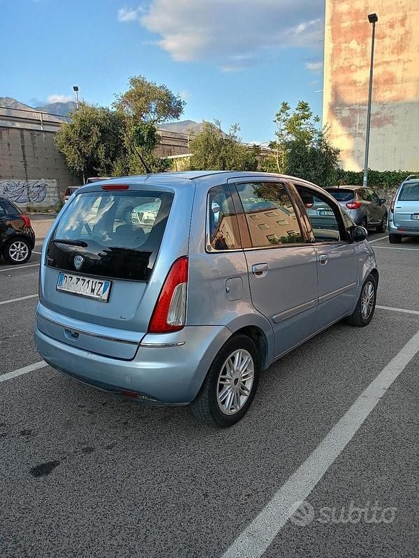 Usata Lancia Musa 95 CV (69 kW) 2010 Monovolume