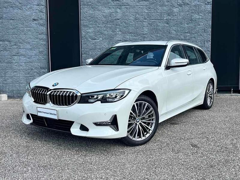Usata 2024 BMW 330 Luxury Line Station wagon | 37.900 € (Super prezzo) - Immagine 1/3