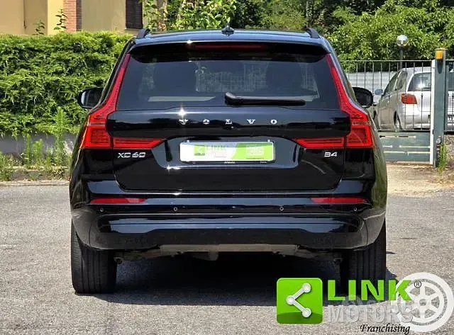 Usata Volvo XC60 Business Edition 197 CV (144 kW) 2022 Nero SUV