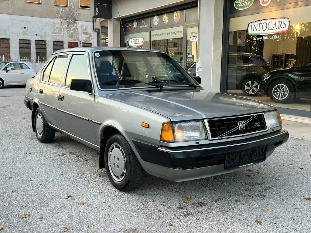 Usata Volvo 340 71 CV (52 kW) 1984 Berlina