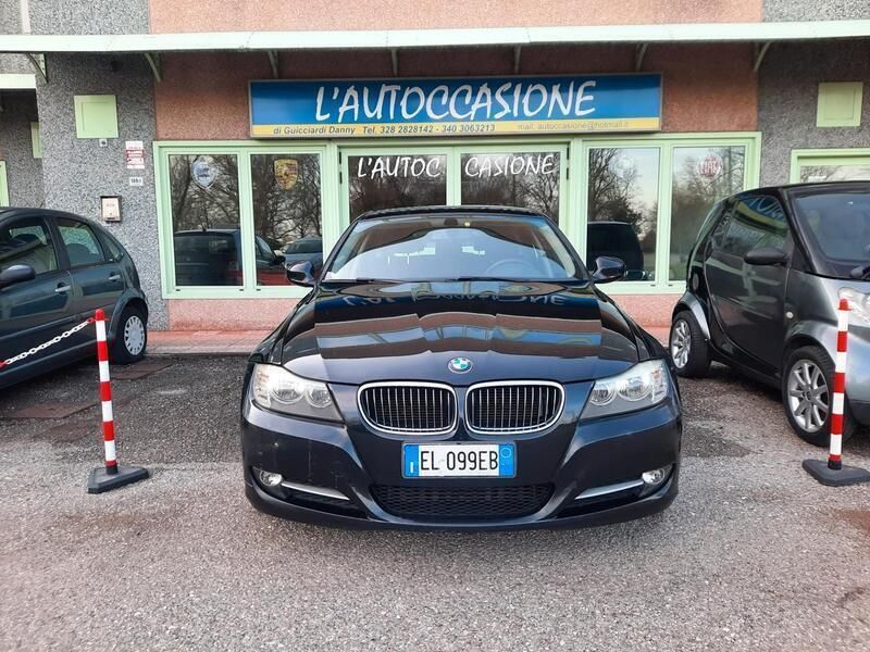 Usata BMW 318 Efficient Dynamics 143 CV (105 kW) 2012 Nero Station wagon