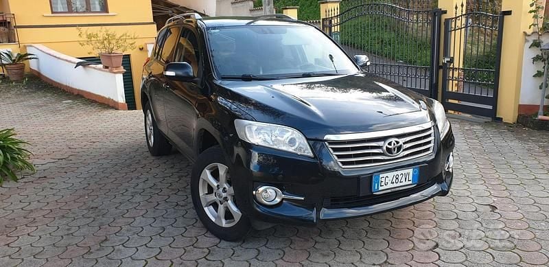 Usata Toyota RAV4 150 CV (110 kW) 2011 Nero SUV