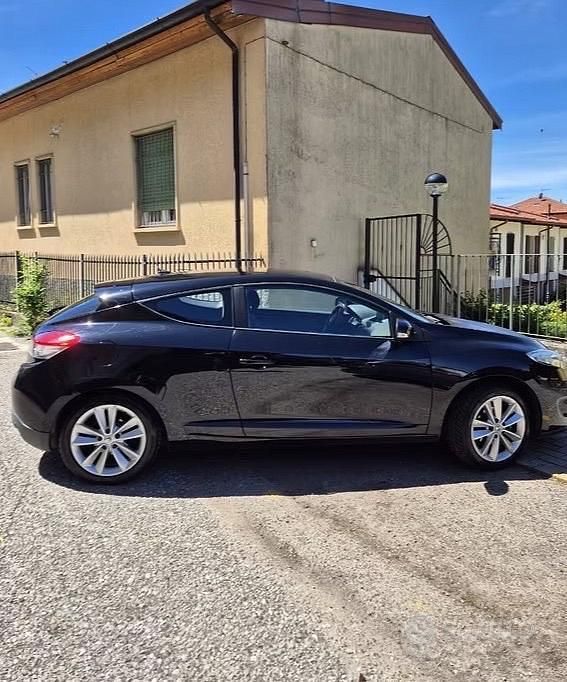 Usata Renault Mégane Coupé 110 CV (80 kW) 2012 Nero Coupé