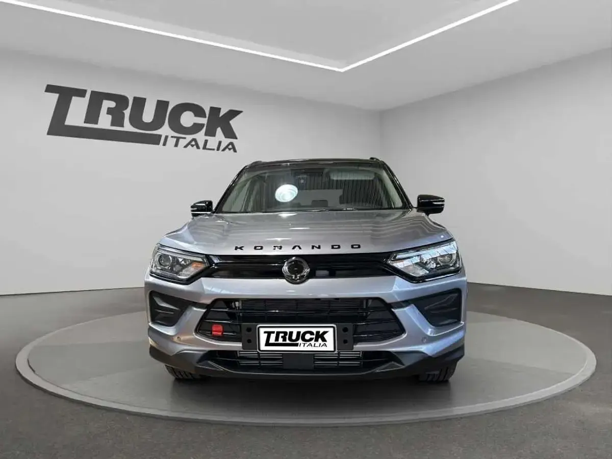 Nuova KGM Korando 163 CV (119 kW) 2026 Iron metal(2 tone) SUV