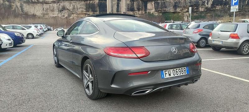 Usata Mercedes 220 Premium 170 CV (125 kW) 2018 Grigio Coupé