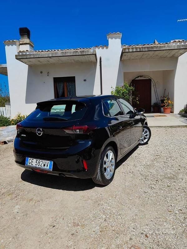 Usata Opel Corsa Elegance 101 CV (74 kW) 2023 Nero Utilitaria