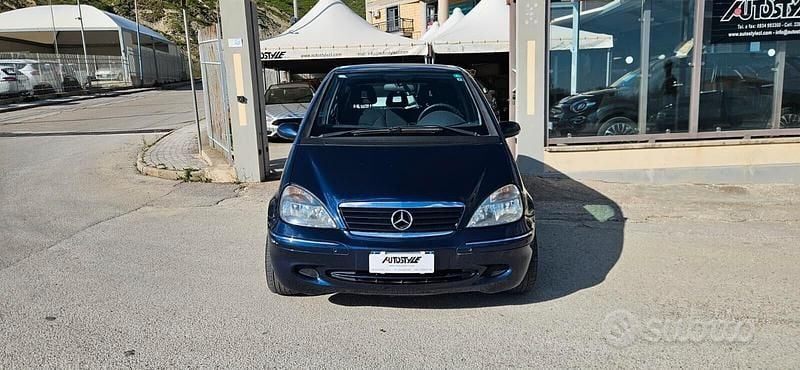 Usata Mercedes A170 Elegance 95 CV (69 kW) 2001 Blu Berlina