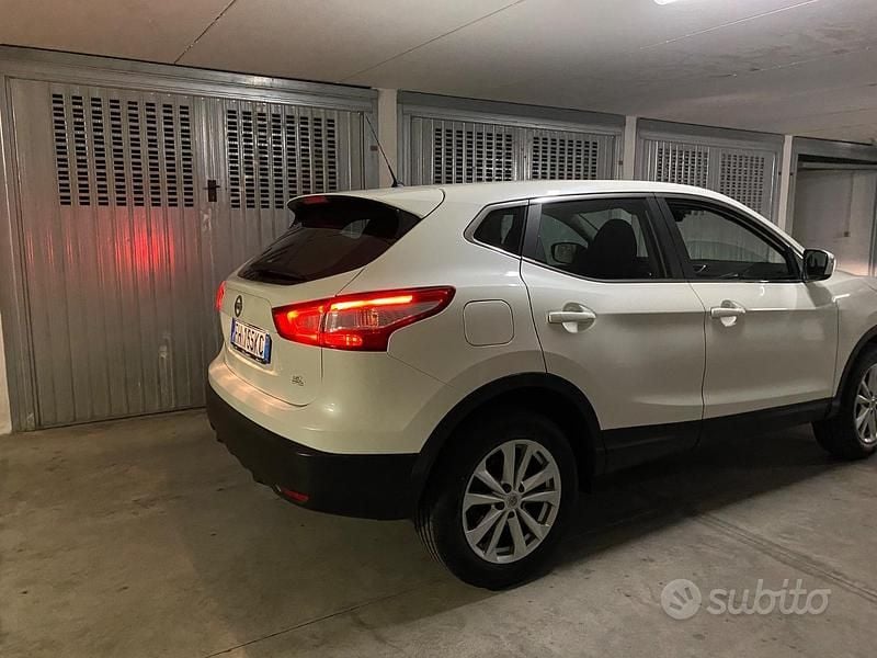 Usata Nissan Qashqai 131 CV (96 kW) 2017 Bianco SUV