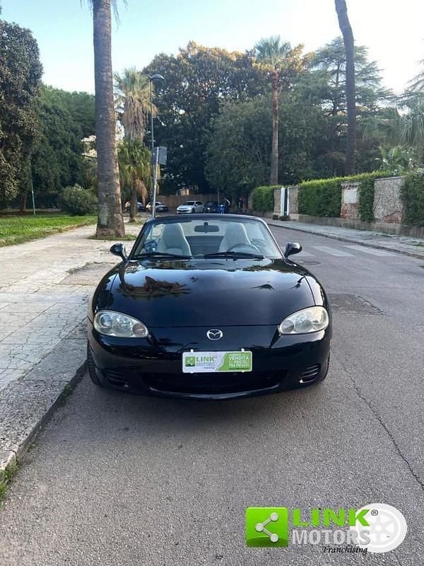 Usata Mazda MX5 110 CV (80 kW) 2003 Nero Cabrio