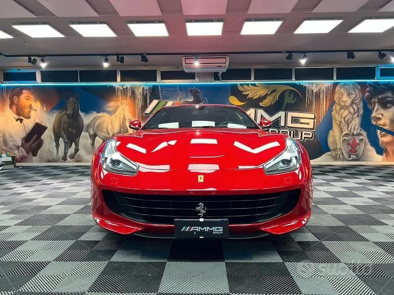 Usata Ferrari GTC4Lusso 610 CV (448 kW) 2017 Rosso Station wagon