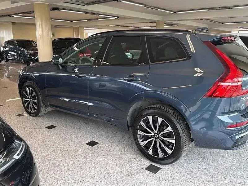 Usata Volvo XC60 Plus 197 CV (144 kW) 2024 Bluazzurro SUV