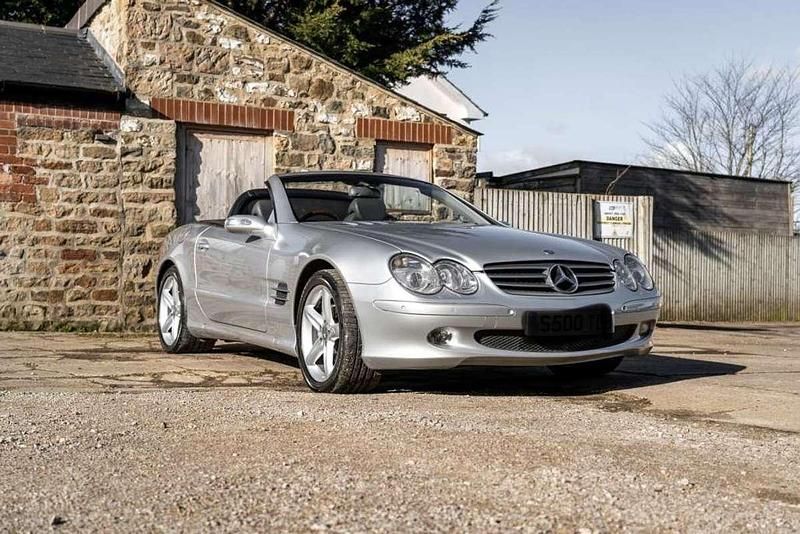 Usata Mercedes SL500 306 CV (225 kW) 2003 Argento Cabrio