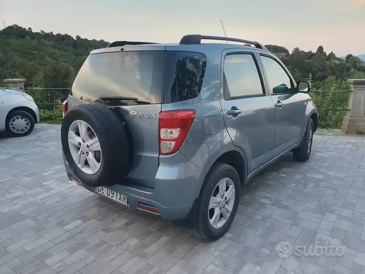 Usata Daihatsu Terios 2006 Grigio SUV