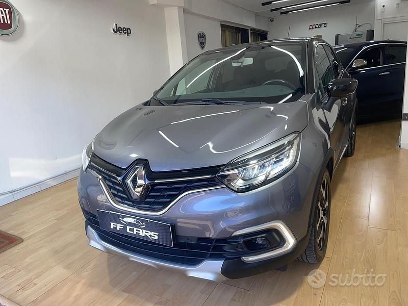 Usata Renault Captur 90 CV (66 kW) 2018 Grigio SUV