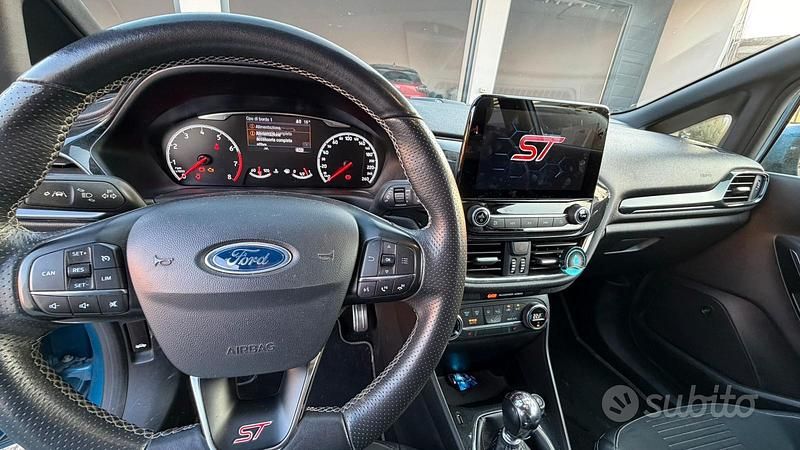 Usata Ford Fiesta ST 200 CV (147 kW) 2019 Blu Utilitaria