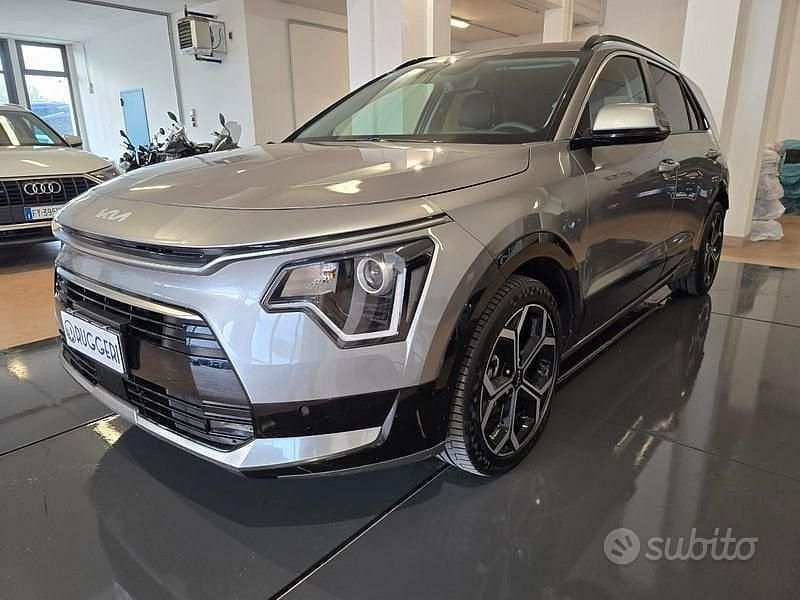 Argento Usata 2024 Kia Niro Style SUV | 25.900 € (Super prezzo) - Immagine 1/4