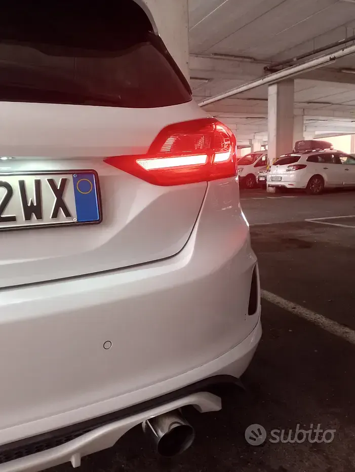 Usata Ford Fiesta 86 CV (63 kW) 2018 Bianco Utilitaria
