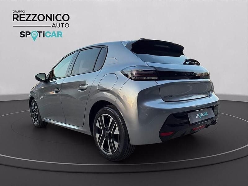 Usata Peugeot 208 Allure 101 CV (74 kW) 2025 Argento metallizzato Utilitaria