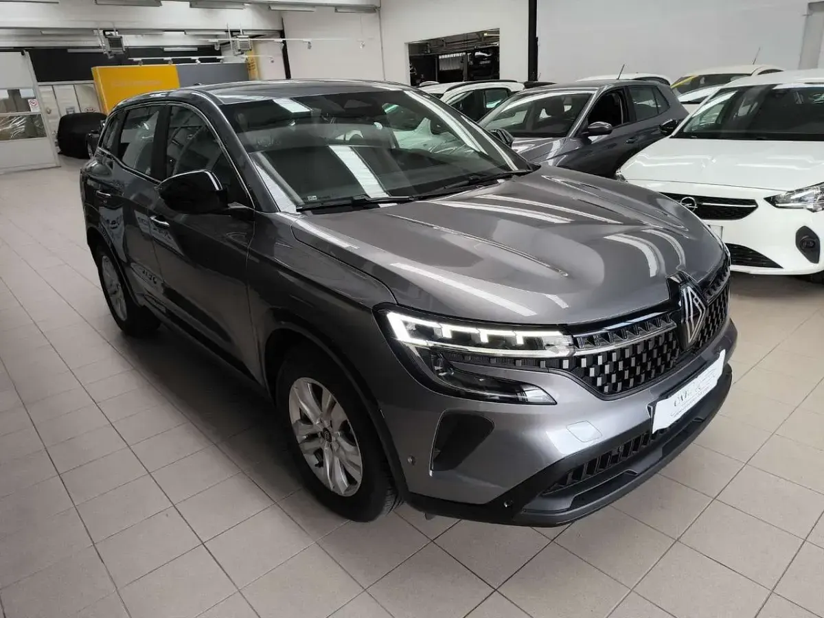 Nuova Renault Austral Evolution 131 CV (96 kW) 2025 Grigio SUV