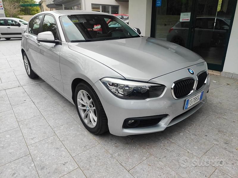 Usata BMW 114 Sport Line 95 CV (69 kW) 2018 Gray Utilitaria