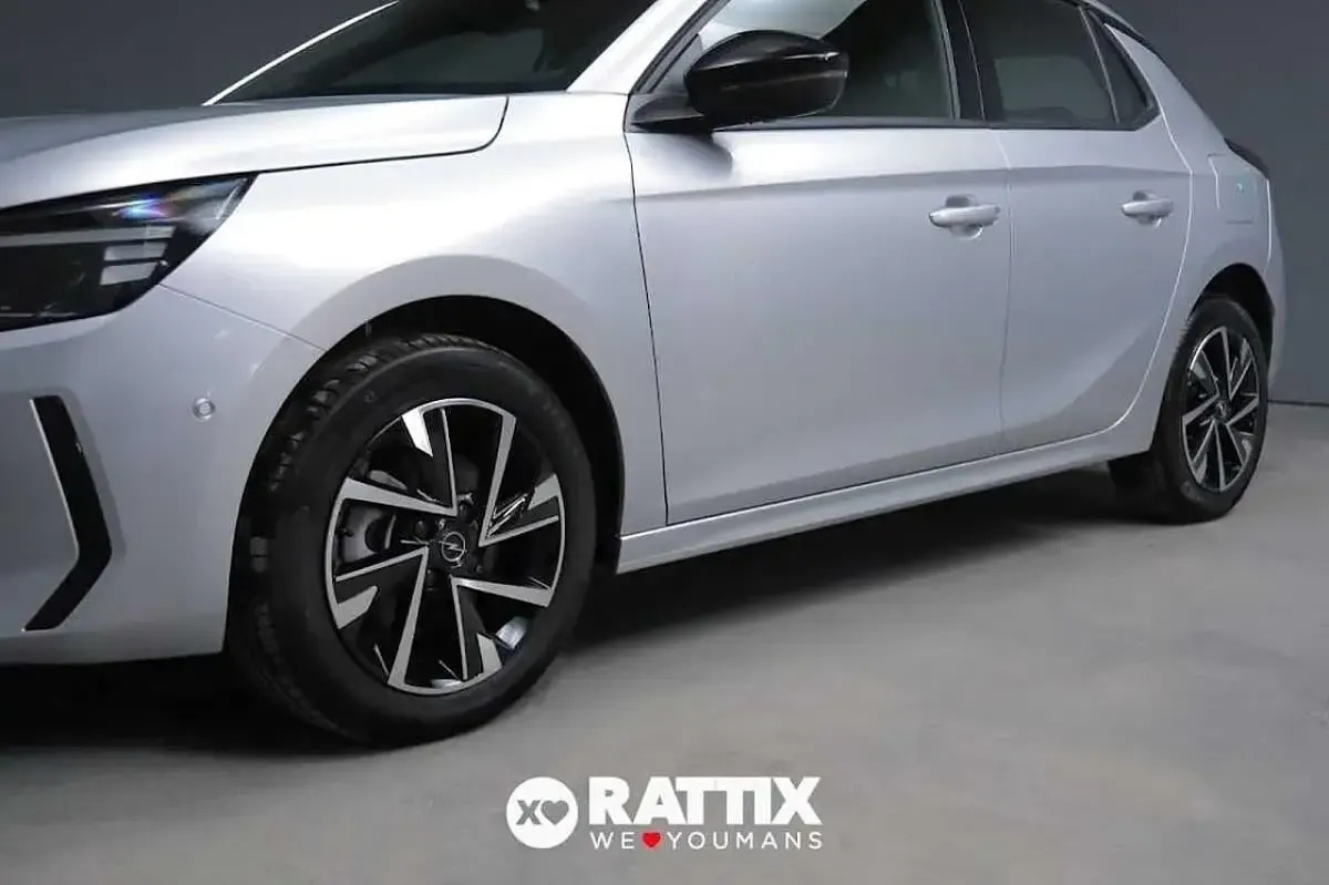 Usata Opel Corsa 101 CV (74 kW) 2025 Grigio Utilitaria