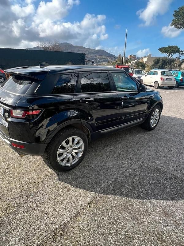 Usata Land Rover Range Rover evoque 2016 Nero SUV