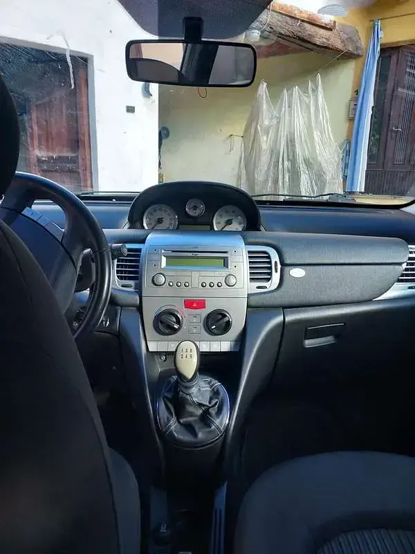 Usata Lancia Ypsilon 60 CV (44 kW) 2010 Utilitaria