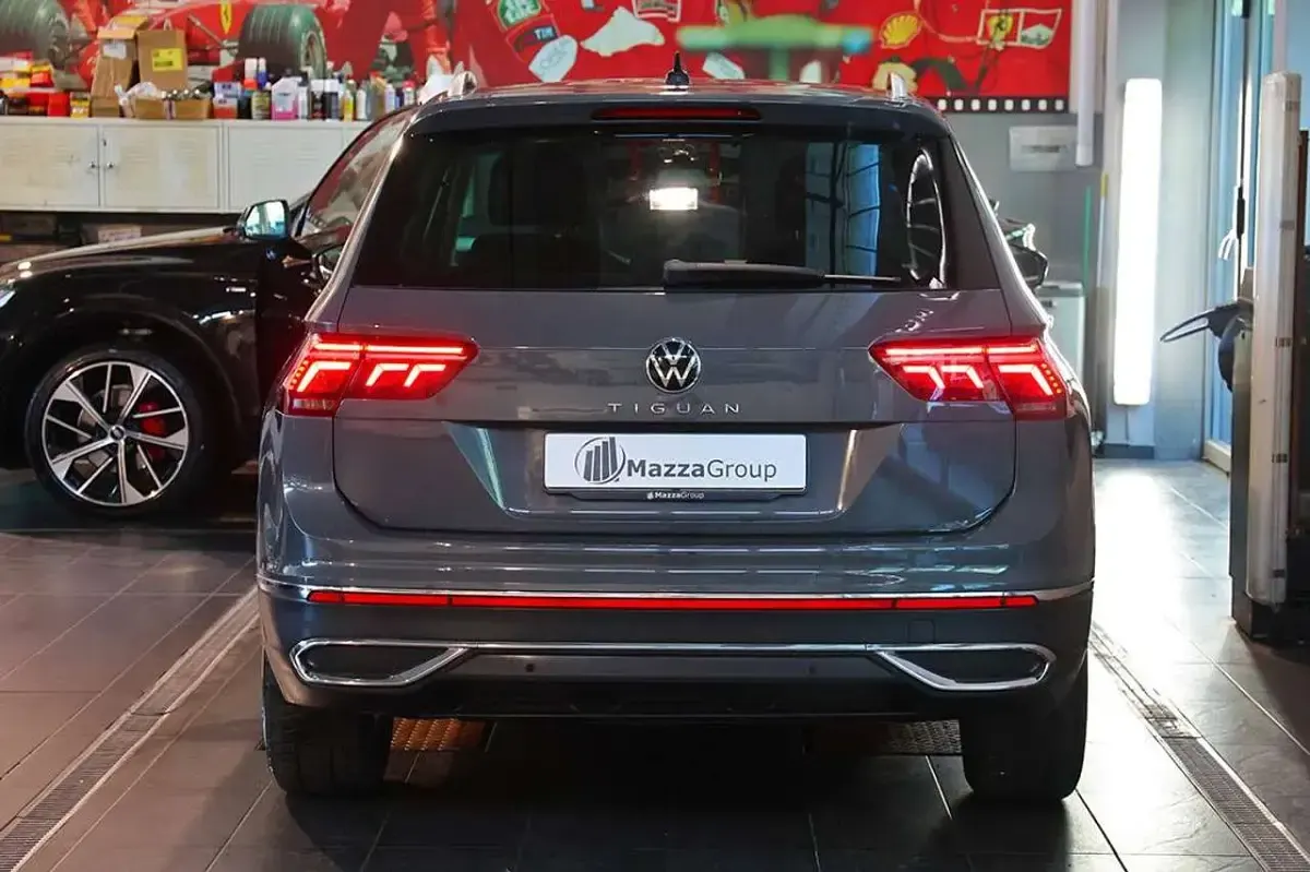 Usata VW Tiguan Elegance 150 CV (110 kW) 2023 Grigio SUV