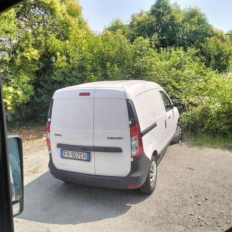 Usata Dacia Dokker Ambiance 75 CV (55 kW) 2016 Monovolume