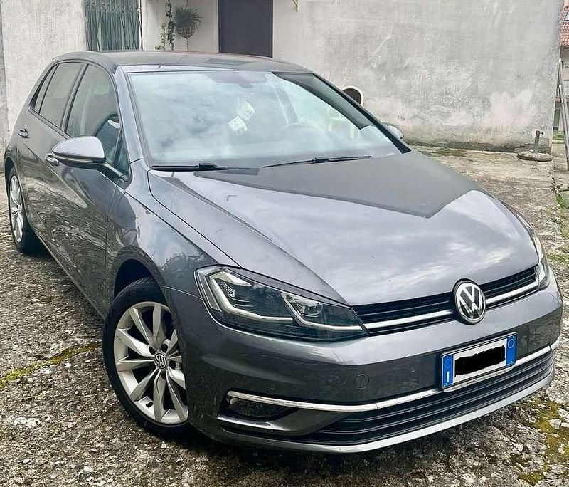 Usata VW Golf VII Highline 116 CV (85 kW) 2018 Grigio Berlina