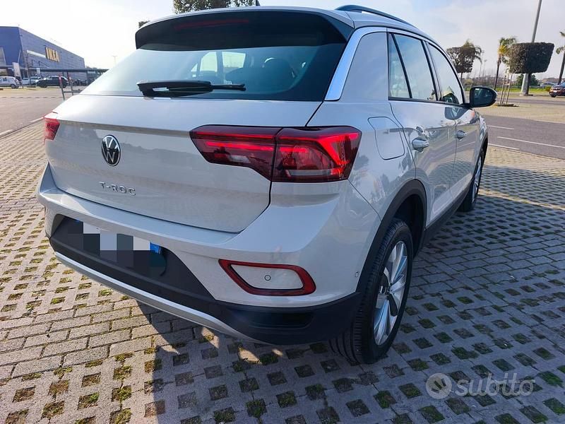 Usata VW T-Roc R-line 110 CV (80 kW) 2023 Bianco SUV