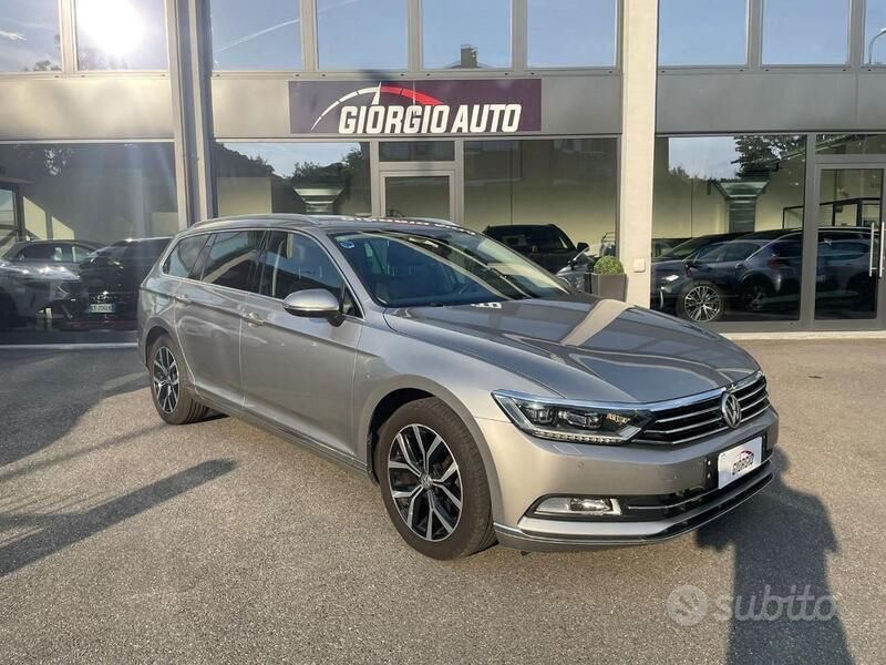 Grigio Usata 2017 VW Passat Executive Station wagon | 9890 € (Super prezzo) - Immagine 1/2
