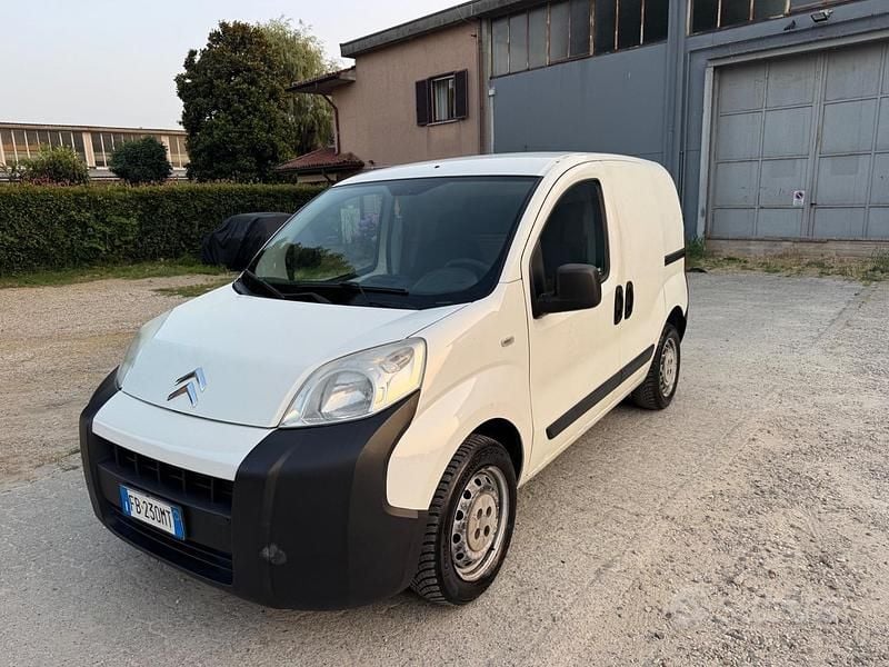 Bianco Usata 2015 Citroën Nemo Monovolume | 2800 € (Ottimo prezzo) - Immagine 1/4