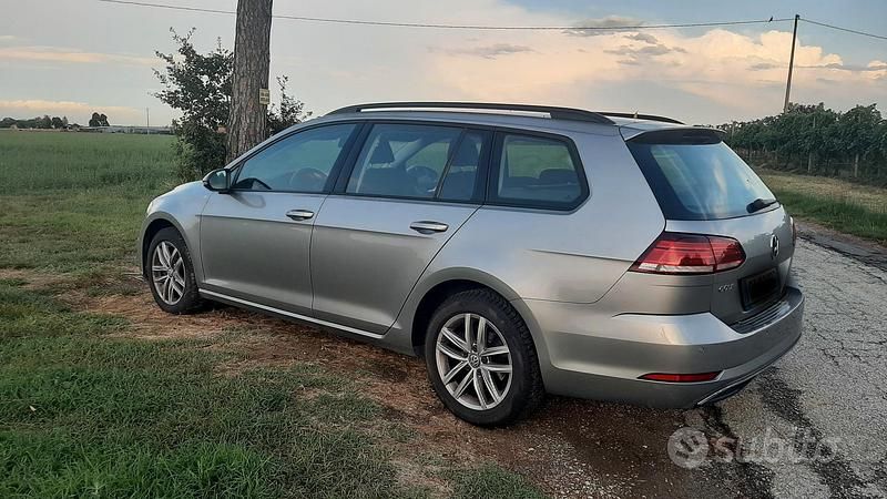 Usata VW Golf VII Executive 115 CV (84 kW) 2020 Grigio Station wagon