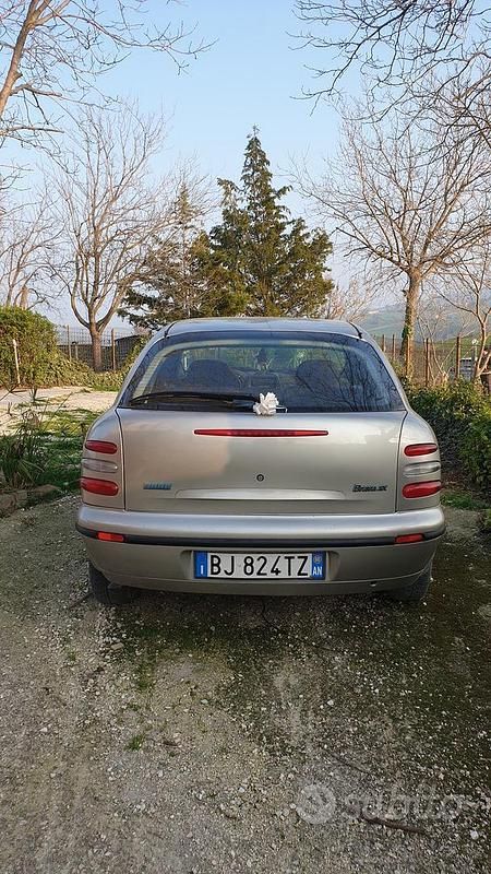 Usata Fiat Brava 105 CV (77 kW) 2000 Grigio Utilitaria