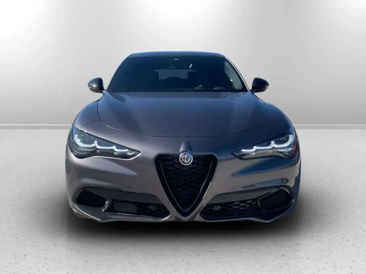 Nuova Alfa Romeo Stelvio Sprint 210 CV (154 kW) 2026 Grigio vesuvio SUV