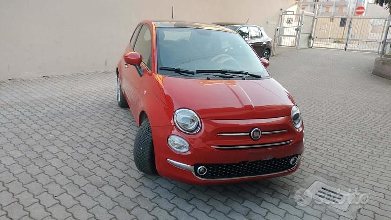 Usado Fiat 500 Dolcevita 69 CV (50 kW) 2024 Rojo Utilitario
