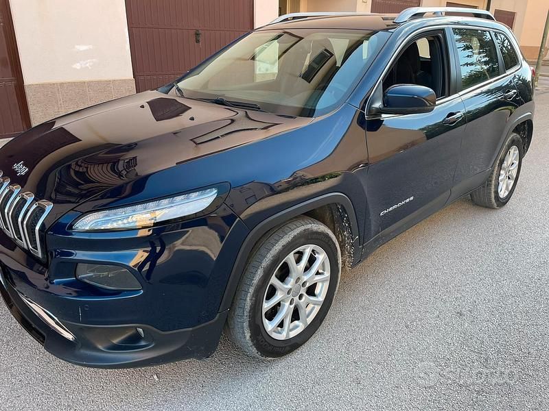 Occasion Jeep Cherokee 140 ch (102 kW) 2014 Bleue SUV