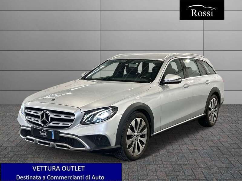 Argento metallizzato Usata 2018 Mercedes E220 Business Station wagon | 15.500 € (Super prezzo) - Immagine 1/4