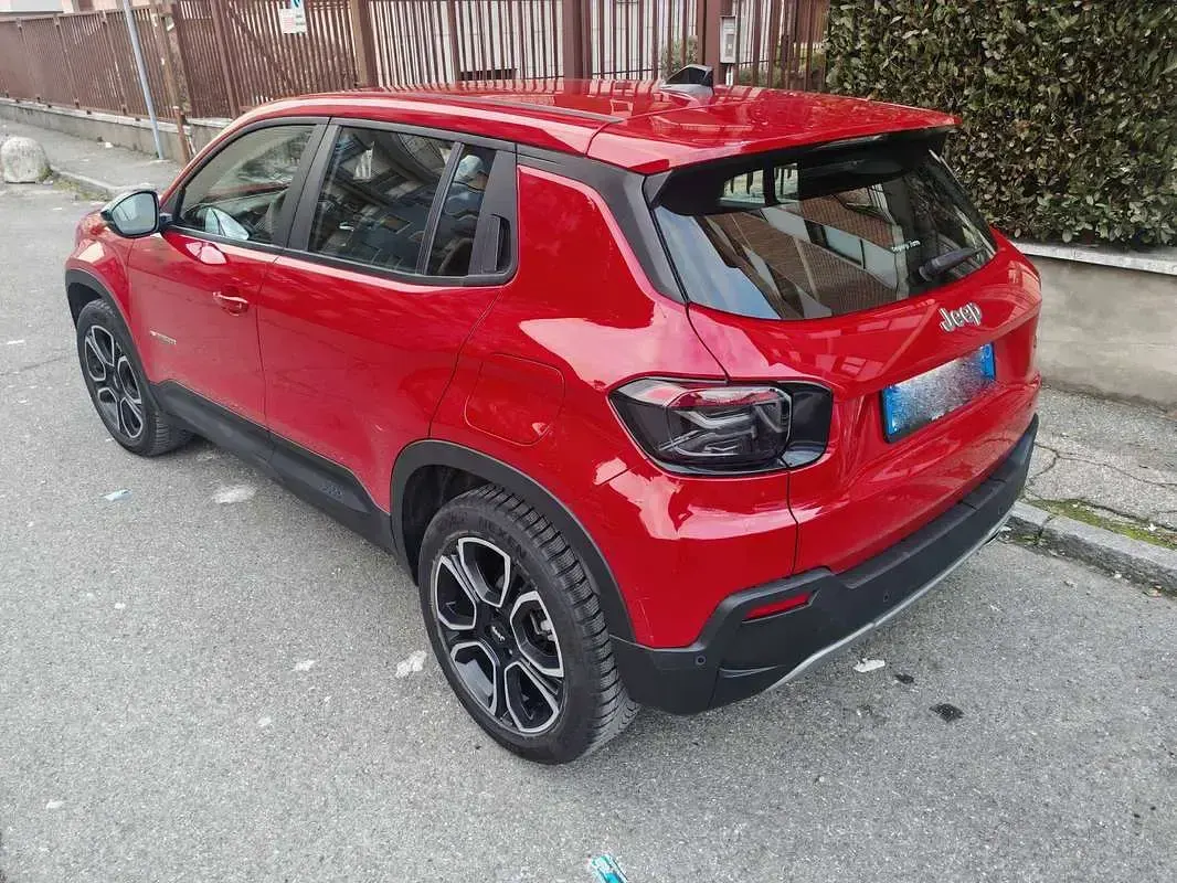 Usata Jeep Avenger Altitude 101 CV (74 kW) 2023 Rosso SUV