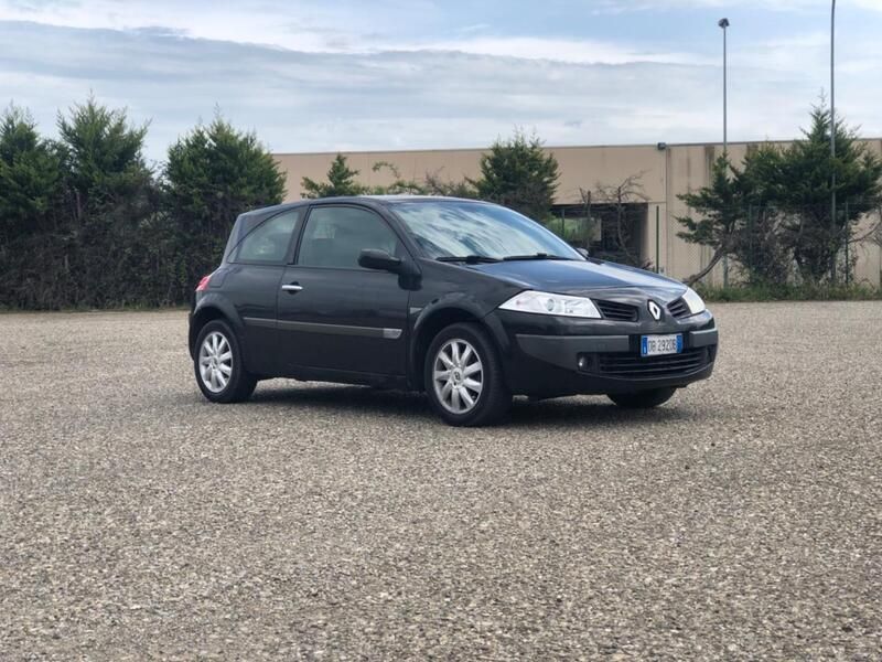 Usata Renault Mégane II Dynamique 149 CV (109 kW) 2006 Nero Berlina