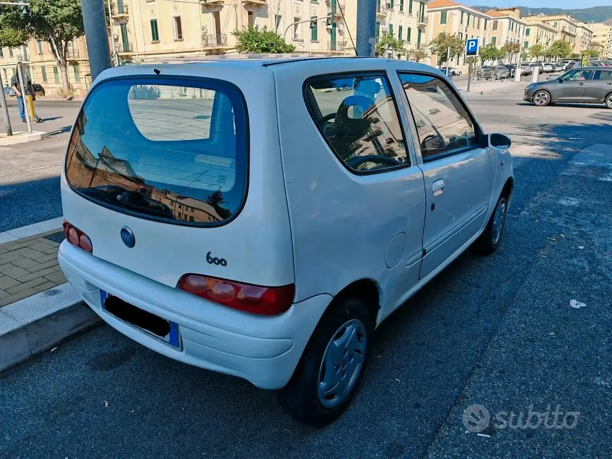 Usata Fiat 600 54 CV (39 kW) 2005 Bianco Utilitaria
